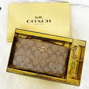 NWT Coach Signature Wristlet with Charms in A Gift Box